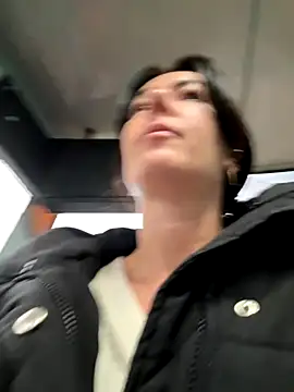 eveangelll online show from November 2025 05:34:01 AM