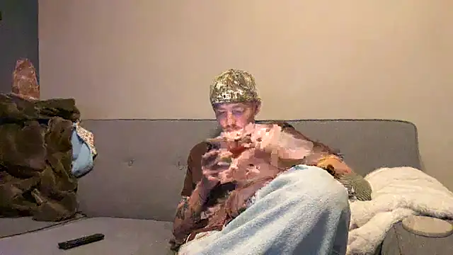 Snapshot of younghungginger chatting on November 2025 11:43:01 PM younghungginger online show from November 2025 11:43:01 PM