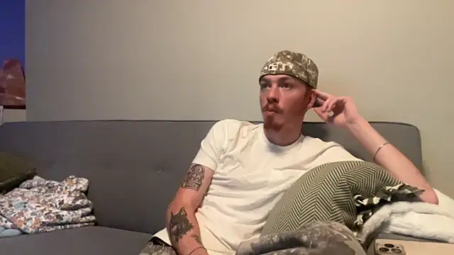 Snapshot of younghungginger chatting on November 2025 12:25:01 AM younghungginger online show from November 2025 12:25:01 AM