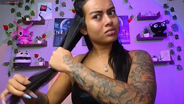 Snapshot of macey_elliot_ chatting on March 2025 01:18:01 PM macey elliot online show from March 2025 01:18:01 PM