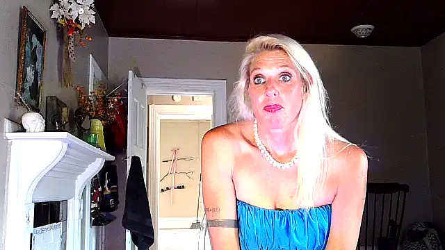 Glamazonx online show from September 2025 06:51:01 PM