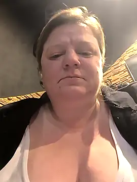 jusichka online show from February 2026 06:42:01 PM