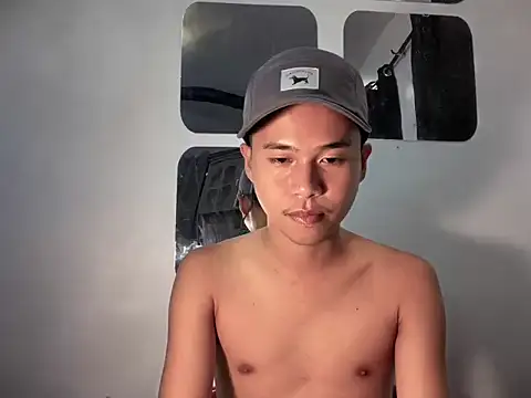 Snapshot of Asiantwink21 chatting on October 2025 03:36:02 PM Asiantwink21 online show from October 2025 03:36:02 PM