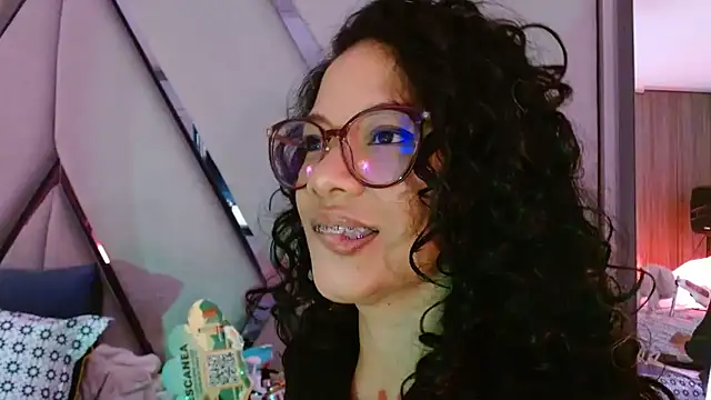 paula daniela1 online show from June 2026 08:01:01 PM