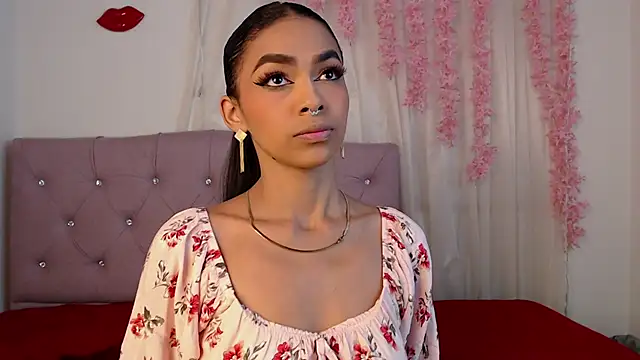 Snapshot of Alleanys_Cristal chatting on February 2025 11:13:01 AM Alleanys Cristal online show from February 2025 11:13:01 AM