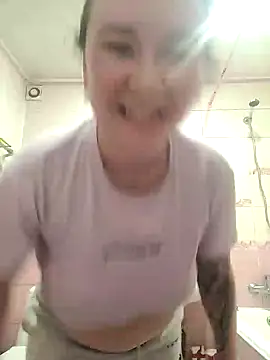 Snapshot of AlexaLexie chatting on December 2024 03:20:02 PM AlexaLexie online show from December 2024 03:20:02 PM