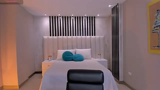 Snapshot of GigiLee_ chatting on January 2025 02:15:02 AM GigiLee  online show from January 2025 02:15:02 AM