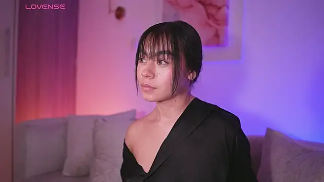 Snapshot of GigiLee_ chatting on February 2025 08:05:01 AM GigiLee  online show from February 2025 08:05:01 AM