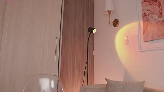 Snapshot of GigiLee_ chatting on March 2025 01:49:01 AM GigiLee  online show from March 2025 01:49:01 AM