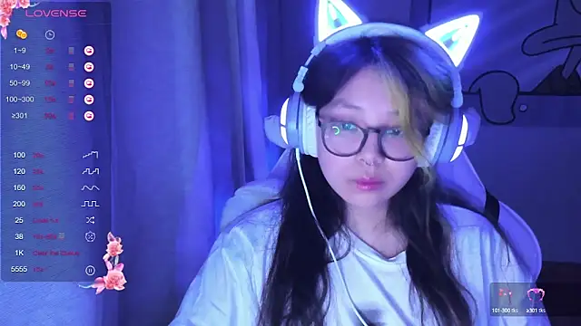 Snapshot of maydaykimmy chatting on February 2025 02:36:02 AM maydaykimmy online show from February 2025 02:36:02 AM
