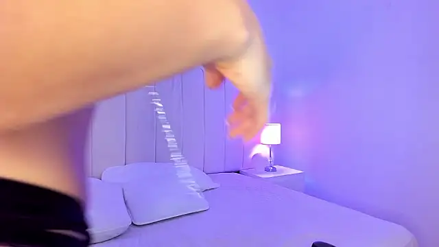 Barbiieee online show from March 2026 12:39:02 AM