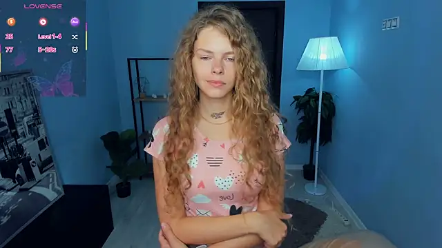 RayaNenlia online show from September 2025 05:07:02 AM