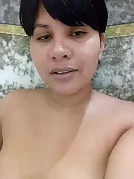 Snapshot of Yara0k chatting on January 2025 10:35:01 PM Yara0k online show from January 2025 10:35:01 PM