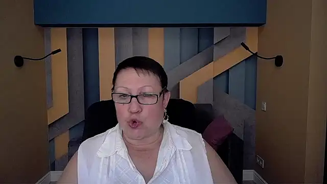 BarbaraTurners online show from November 2025 07:30:01 PM