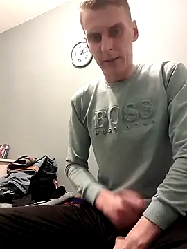 Mrleitenant online show from February 2026 06:24:02 PM