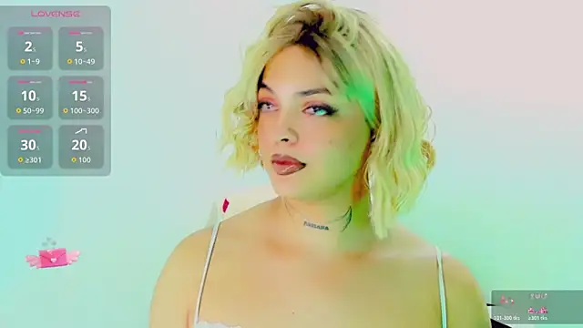Emmaa Saenz  online show from May 2026 11:01:02 PM