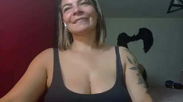 Snapshot of charlotedoll chatting on June 2026 01:16:02 AM charlotedoll online show from June 2026 01:16:02 AM