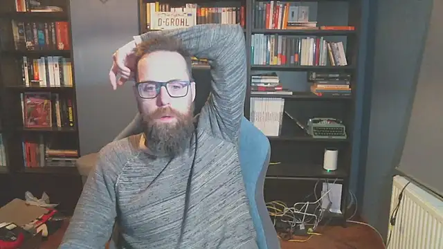 Snapshot of MeSteff chatting on February 2025 10:59:01 PM MeSteff online show from February 2025 10:59:01 PM