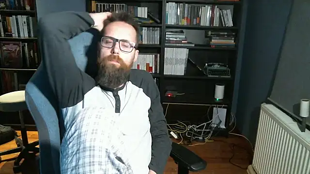 Snapshot of MeSteff chatting on February 2025 08:55:01 PM MeSteff online show from February 2025 08:55:01 PM