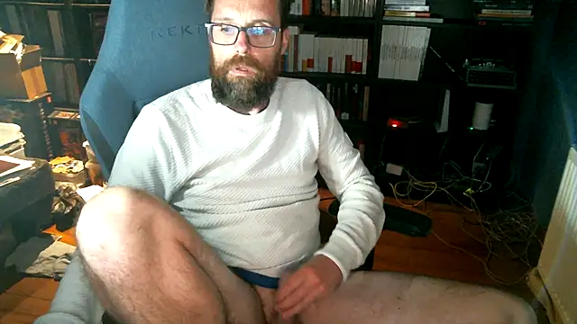 Snapshot of MeSteff chatting on September 2025 08:21:01 PM MeSteff online show from September 2025 08:21:01 PM