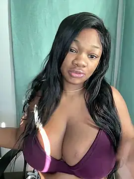 Snapshot of CharismaaBanx chatting on January 2025 08:52:02 PM CharismaaBanx online show from January 2025 08:52:02 PM