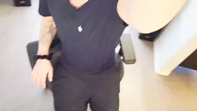 Hot ToyBoy6974 online show from December 2024 12:12:01 PM