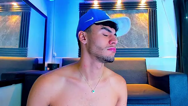 liam genner  online show from September 2025 08:43:01 PM