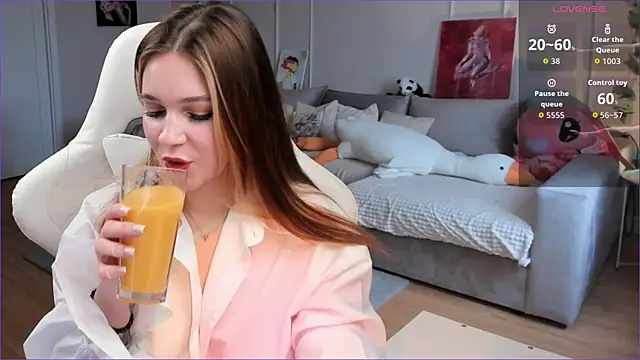Snapshot of Frau_Lina chatting on May 2026 03:16:02 PM Frau Lina online show from May 2026 03:16:02 PM