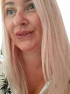 Snapshot of LadyLolyPop_ chatting on July 2026 01:07:01 AM LadyLolyPop online show from July 2026 01:07:01 AM