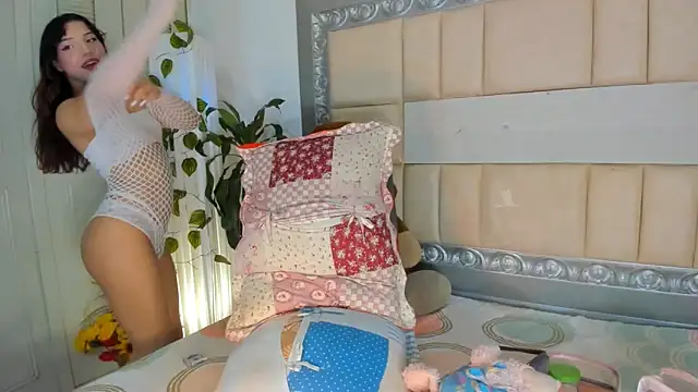 GingerDollx online show from December 2025 09:00:01 PM