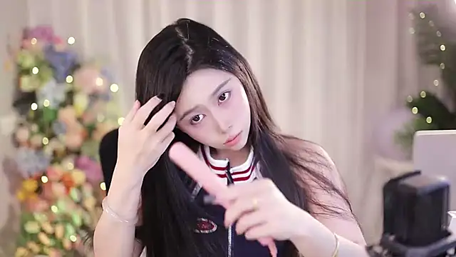 SleepArtist online show from February 2025 02:01:02 AM