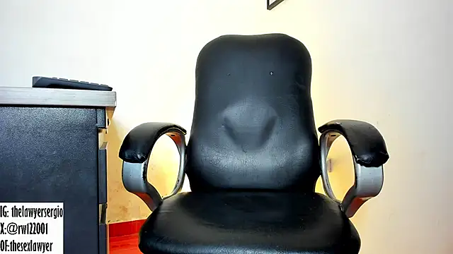 Snapshot of thesexlawyer1 chatting on December 2024 10:34:02 PM thesexlawyer1 online show from December 2024 10:34:02 PM
