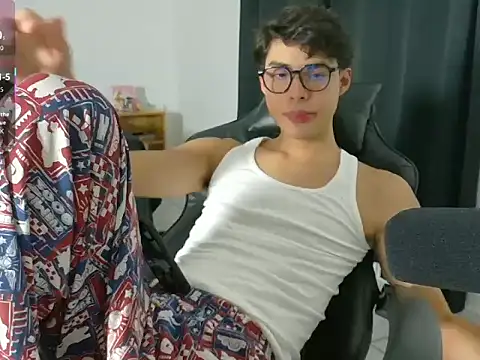 Jacotnk online show from November 2025 03:20:01 AM