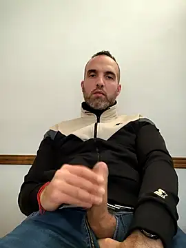 Snapshot of leon3875 chatting on September 2025 03:23:01 PM leon3875 online show from September 2025 03:23:01 PM