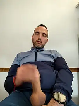 leon3875 online show from November 2025 03:34:01 PM