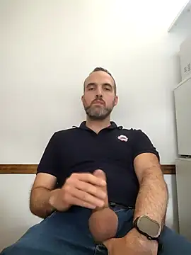 leon3875 online show from November 2025 03:25:01 PM