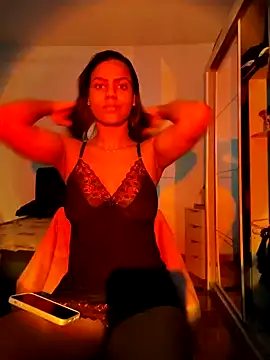 Bella Anjoss online show from December 2024 06:05:01 PM