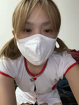 Snapshot of amichao chatting on April 2026 04:43:02 AM amichao online show from April 2026 04:43:02 AM