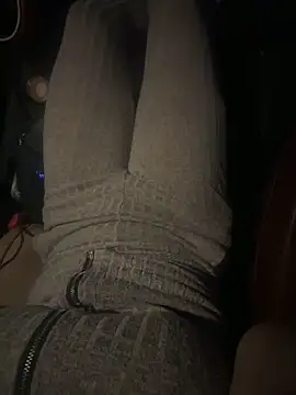 May-Squirt online show from November 2025 11:32:02 AM