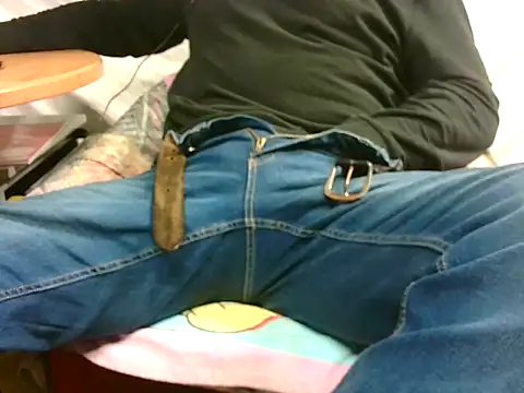 Giulio35 Pika online show from November 2025 05:17:02 PM