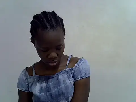 hey its andreana online show from October 2025 08:06:02 PM