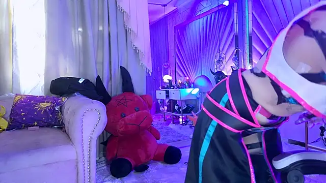 zephirahabney online show from February 2026 03:37:02 PM