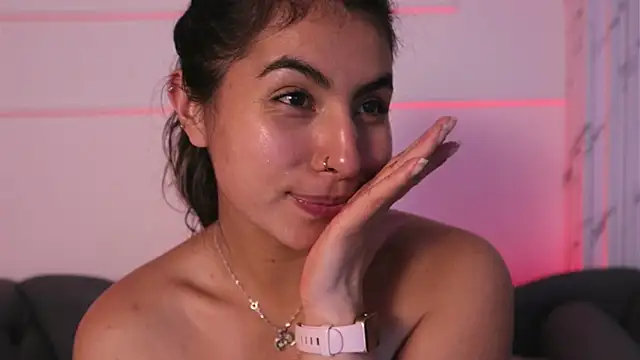 Snapshot of ShelleyMorell chatting on January 2025 07:15:01 PM ShelleyMorell online show from January 2025 07:15:01 PM