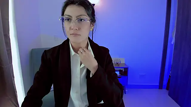 Snapshot of Lilabril chatting on January 2025 05:17:01 PM Lilabril online show from January 2025 05:17:01 PM