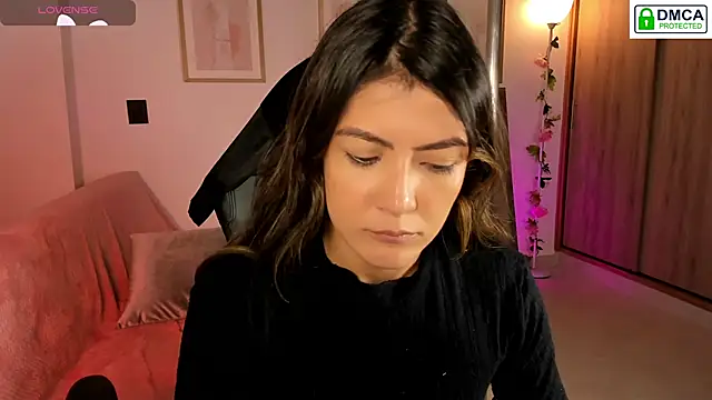 Snapshot of Lilabril chatting on November 2025 02:39:02 PM Lilabril online show from November 2025 02:39:02 PM