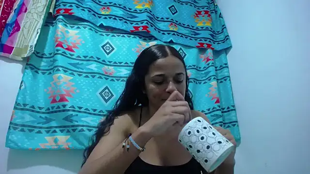 GiveLove1 online show from January 2025 10:23:01 PM