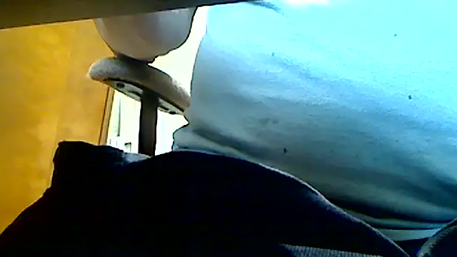 markluvskitty online show from October 2025 12:49:02 PM