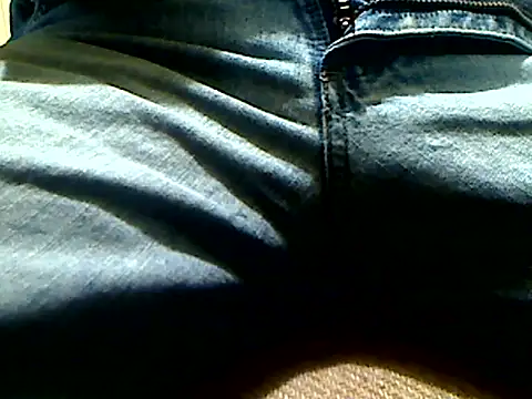 markluvskitty online show from December 2025 01:38:02 PM