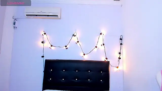 chanel brunette online show from January 2025 05:59:02 PM