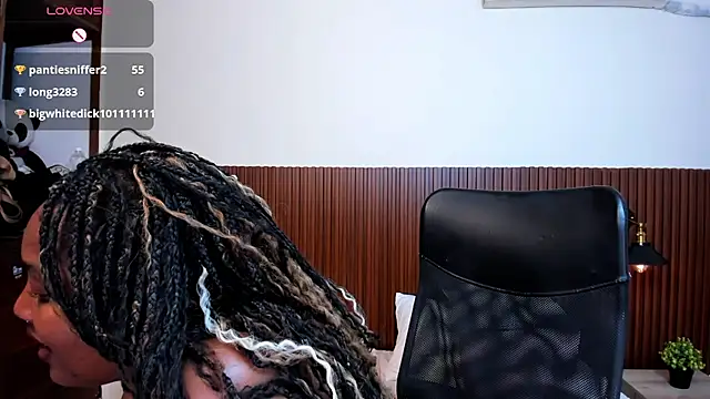 chanel brunette online show from February 2025 12:41:01 AM